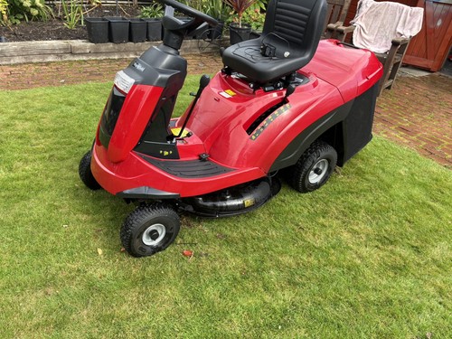 Mountfield ride lawnmower - , on