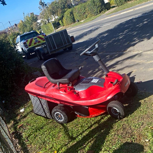 Castelgarden ride on - 🚨,